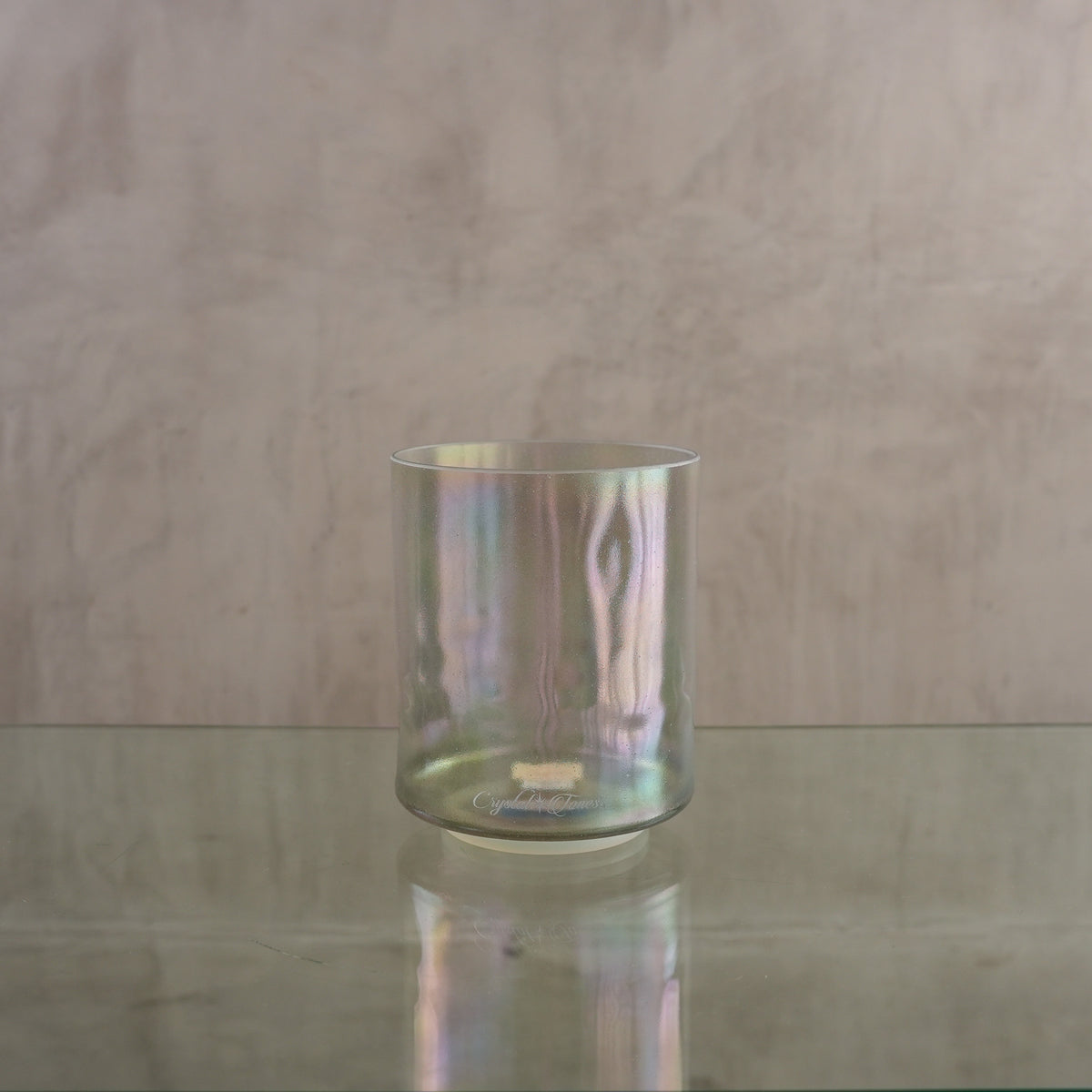 Crystal singing bowl 132202, upright view