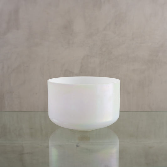 Crystal singing bowl 143503, upright view