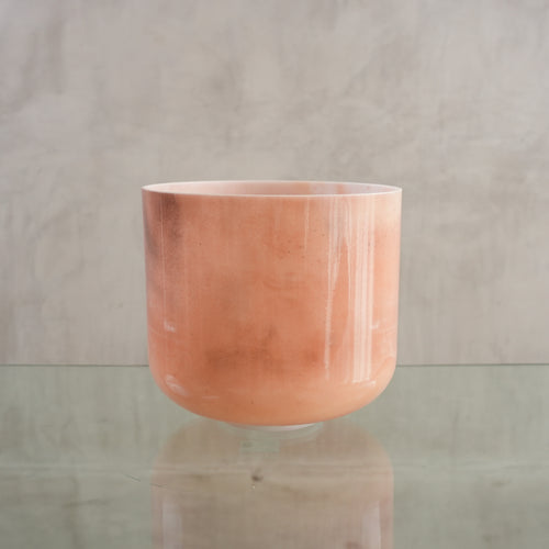Crystal singing bowl 146698, upright view