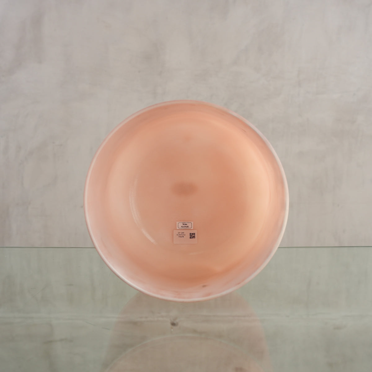 Crystal singing bowl 146698, facing view