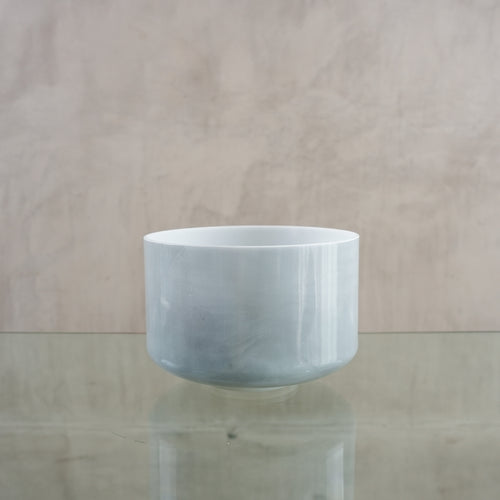 Crystal singing bowl 147070, alternate view