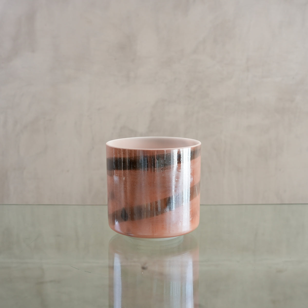 Crystal singing bowl 149106, upright view