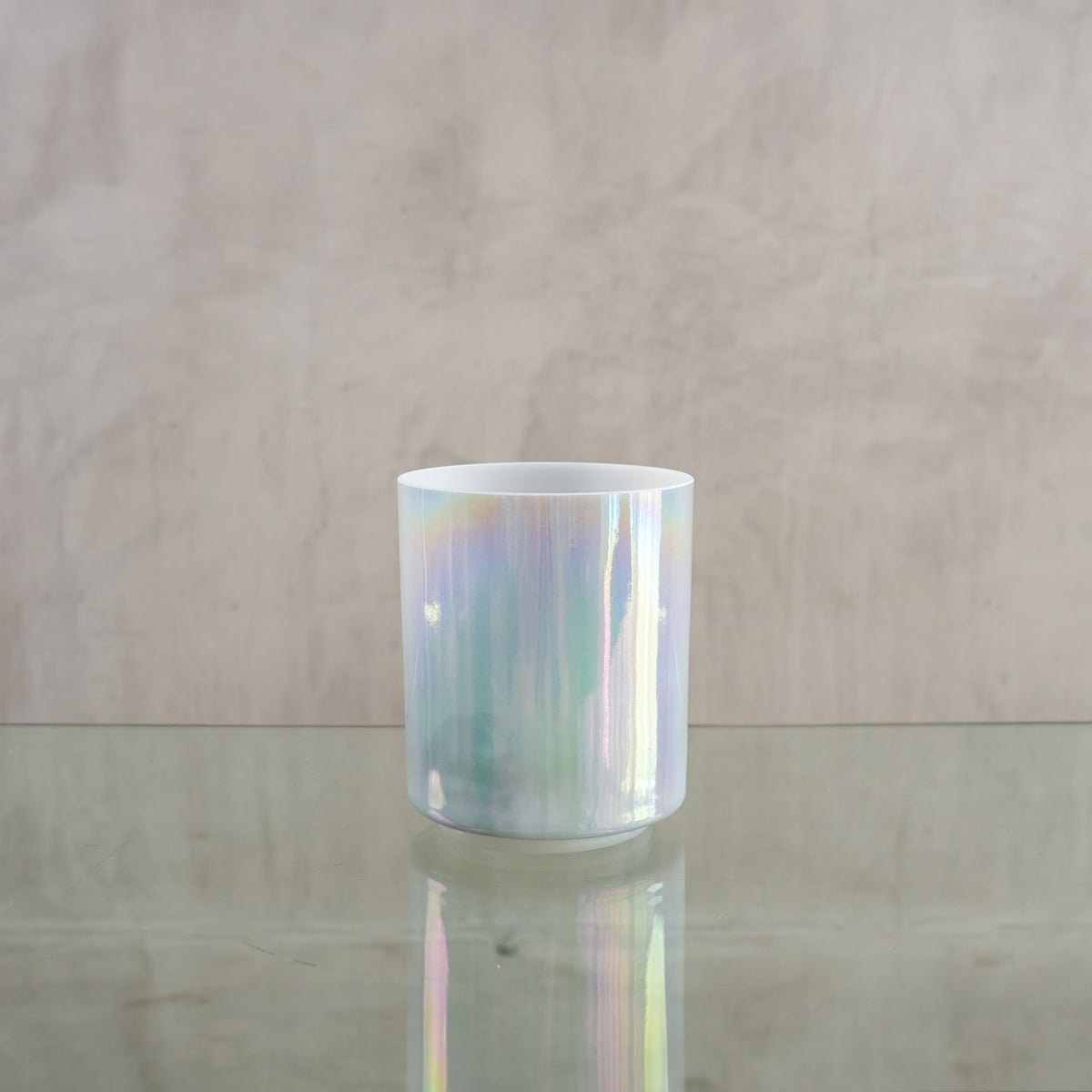 Crystal singing bowl 149123, upright view