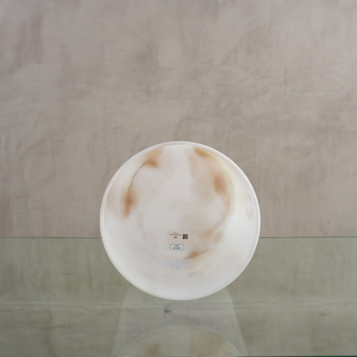 Crystal singing bowl 150034, facing view