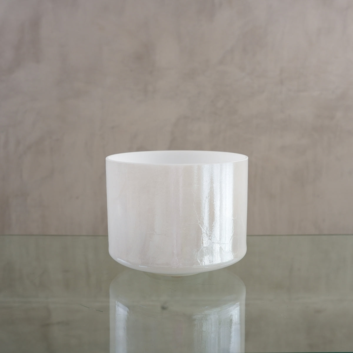 Crystal singing bowl 152453, upright view
