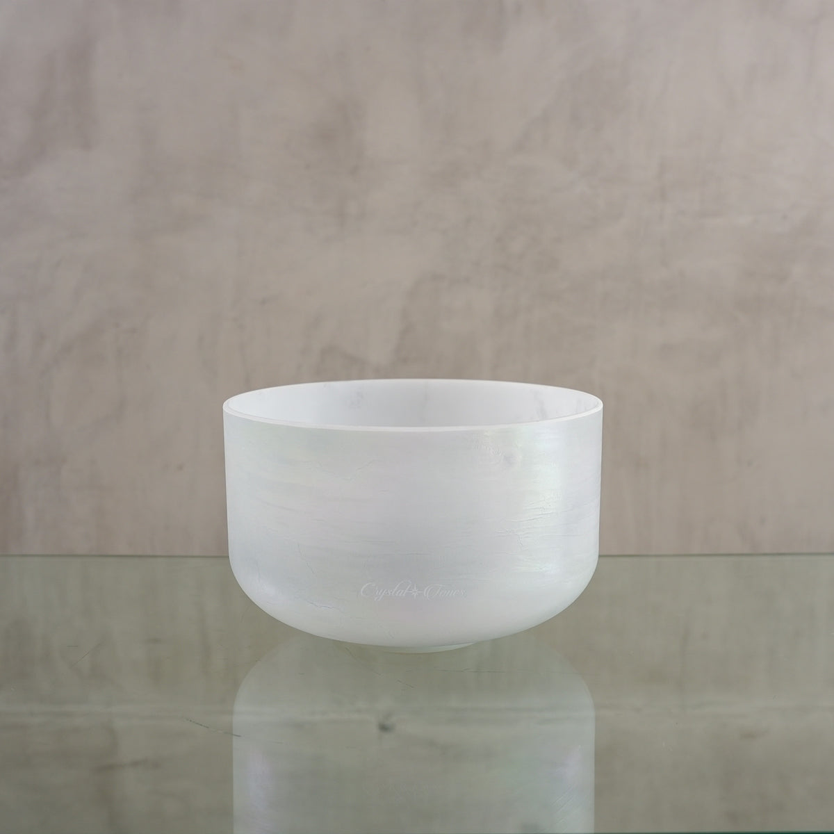 Crystal singing bowl 154047, upright view