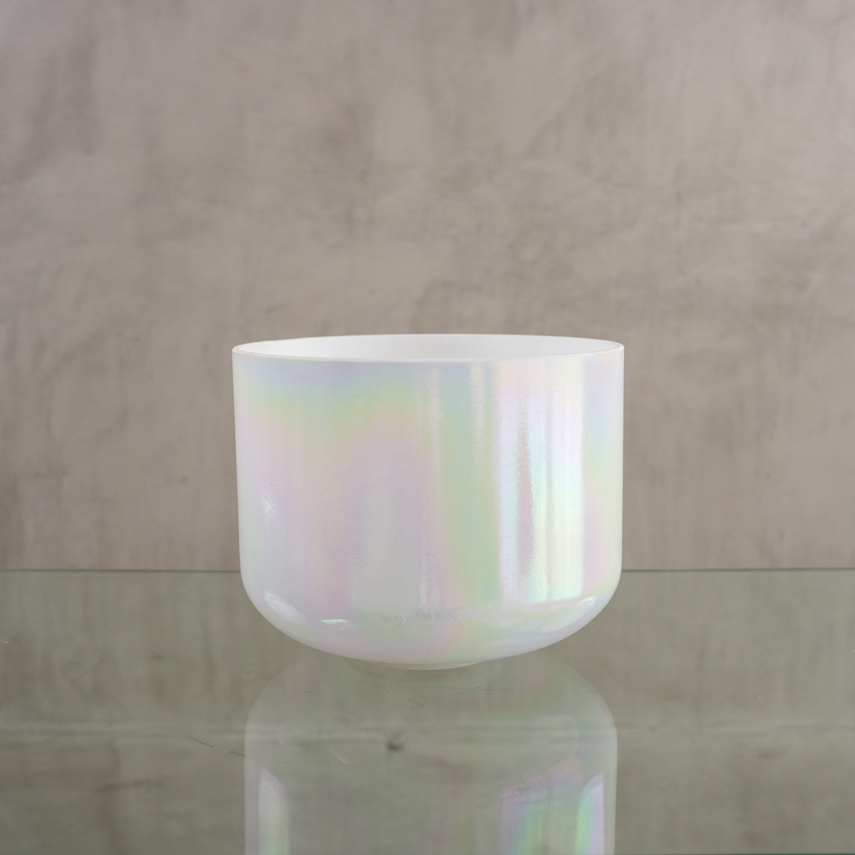 Crystal singing bowl 156347, upright view