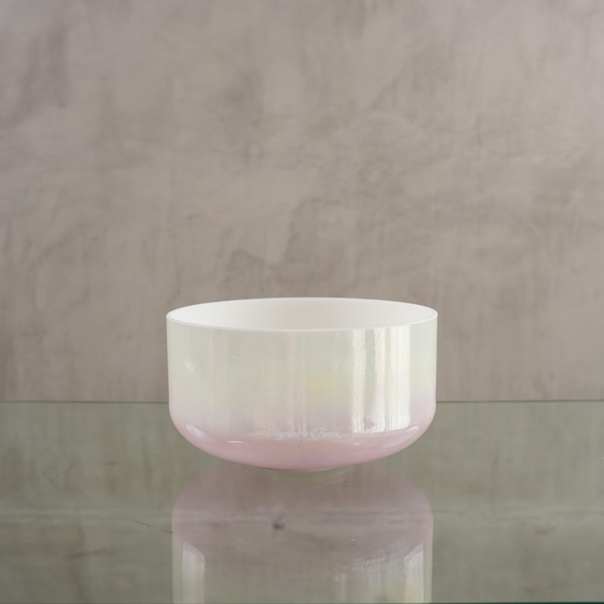 Crystal singing bowl 158027, upright view