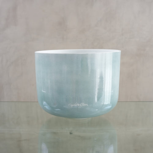 Crystal singing bowl 158368, alternate view