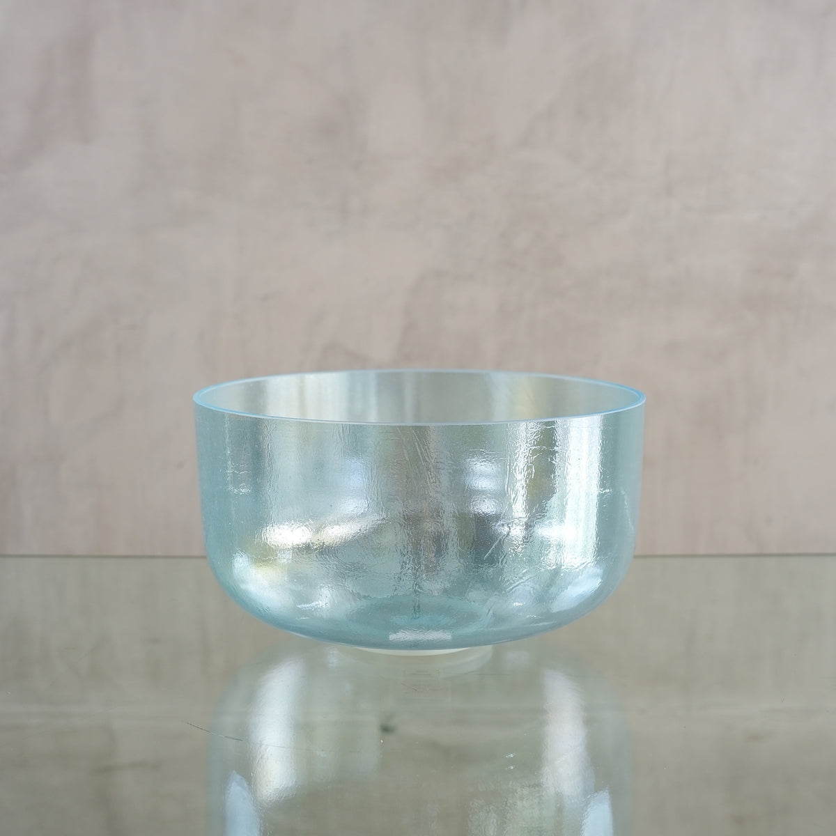 Crystal singing bowl 158441, upright view
