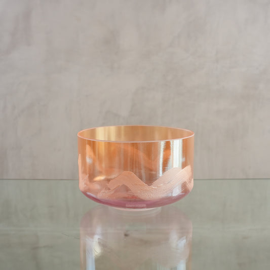 Crystal singing bowl 159919, upright view