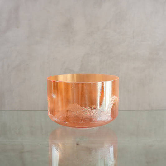 Crystal singing bowl 159925, upright view