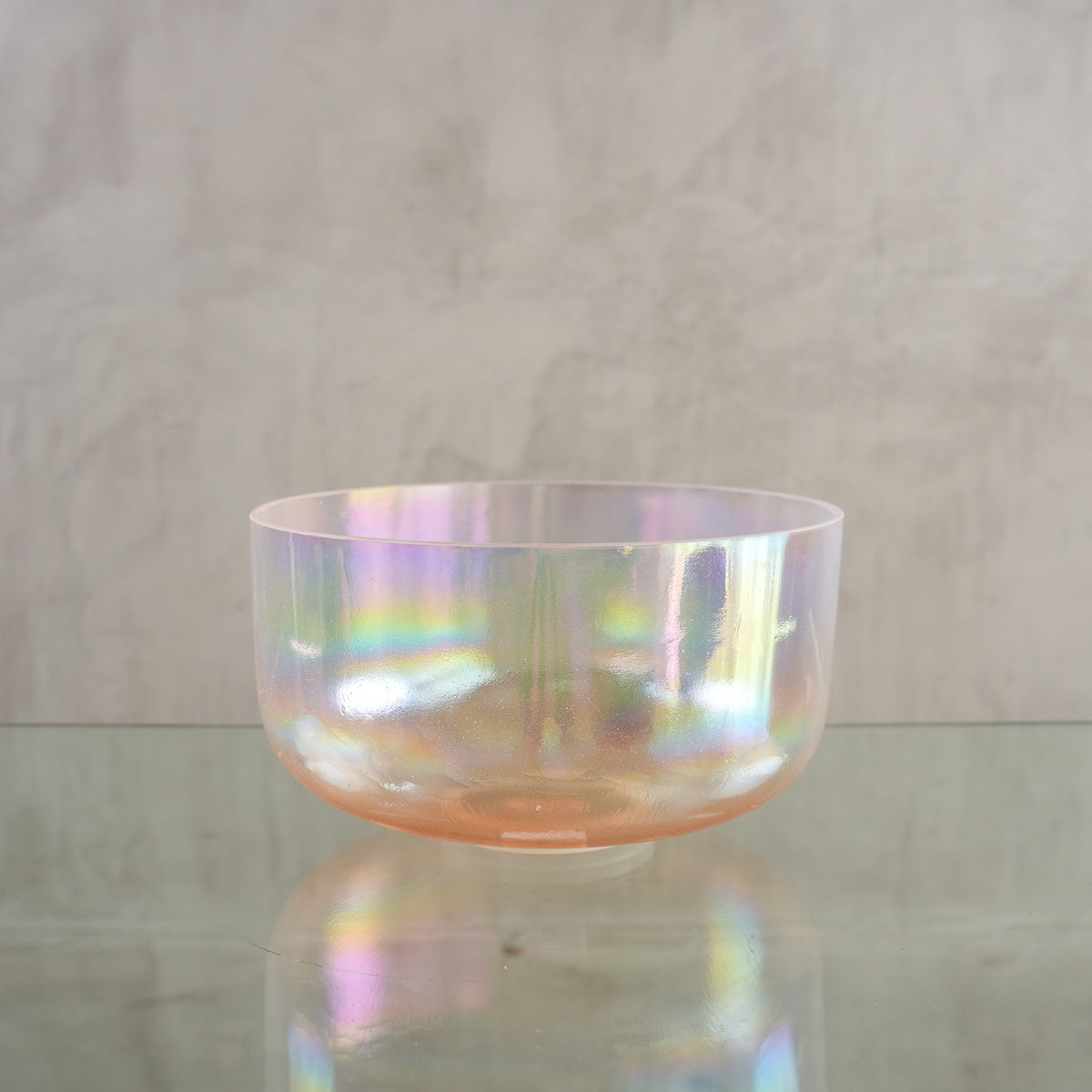 Crystal singing bowl 160991, upright view