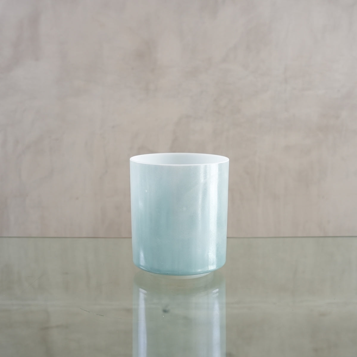 Crystal singing bowl 163341, upright view