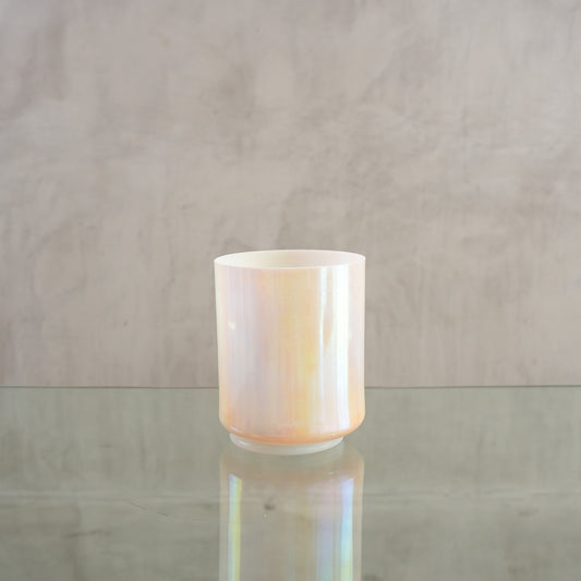 Crystal singing bowl 200044, upright view