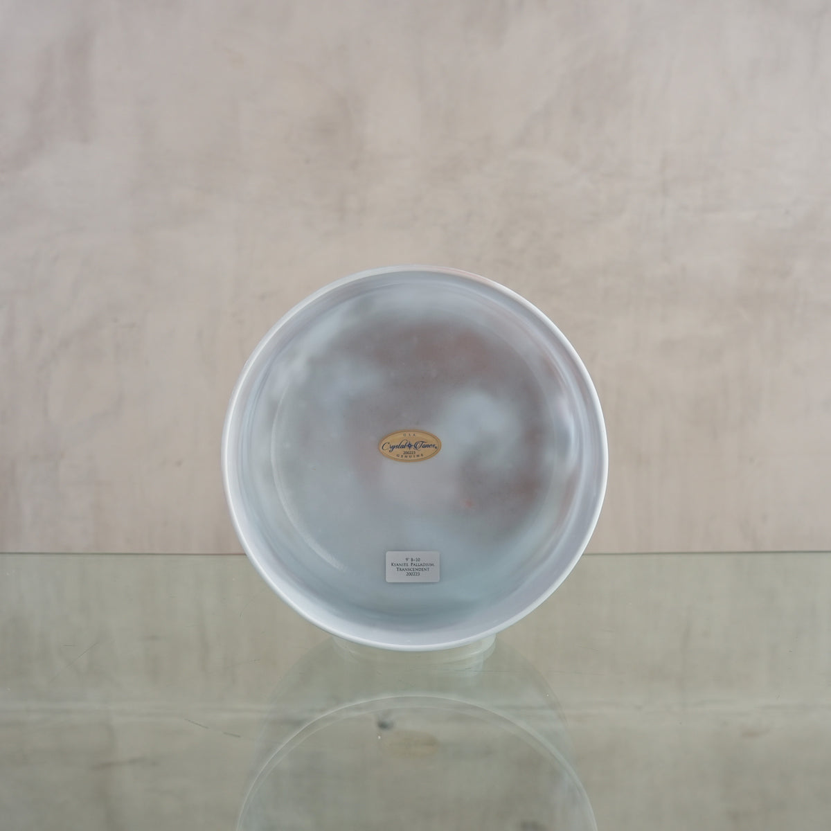 Crystal singing bowl 200223, facing view