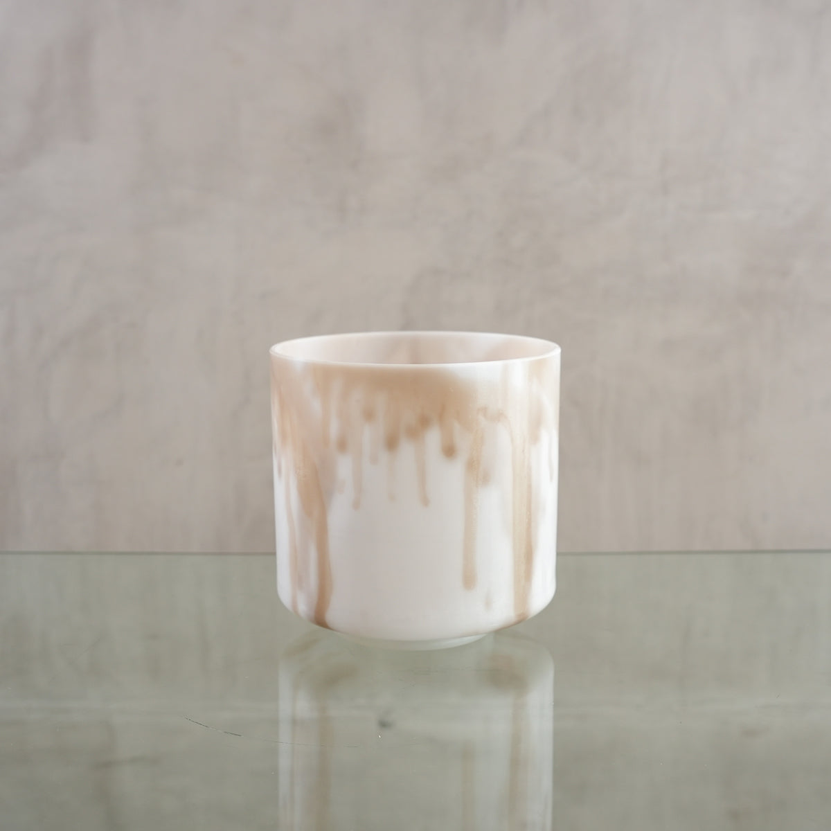 Crystal singing bowl 200250, upright view