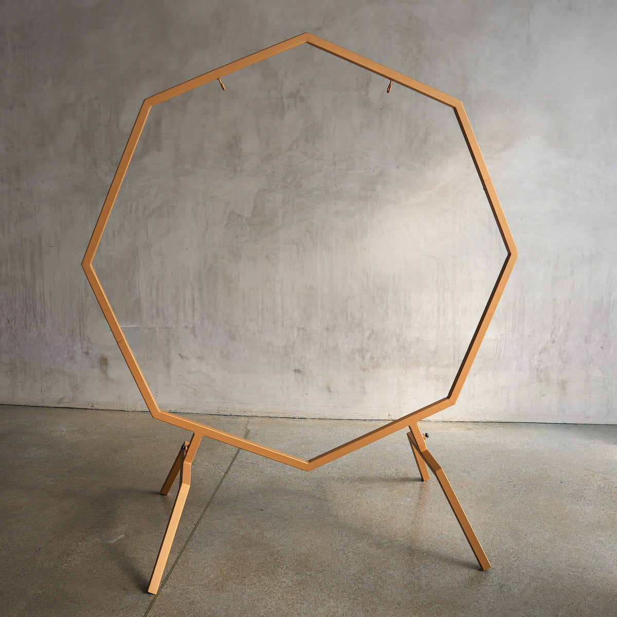 Grotta Sonora Octagong Stand - Gold up to 40 in