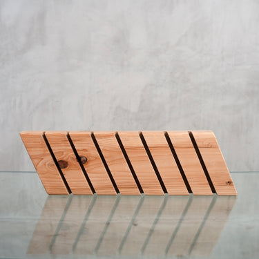 7 Wave Stand
