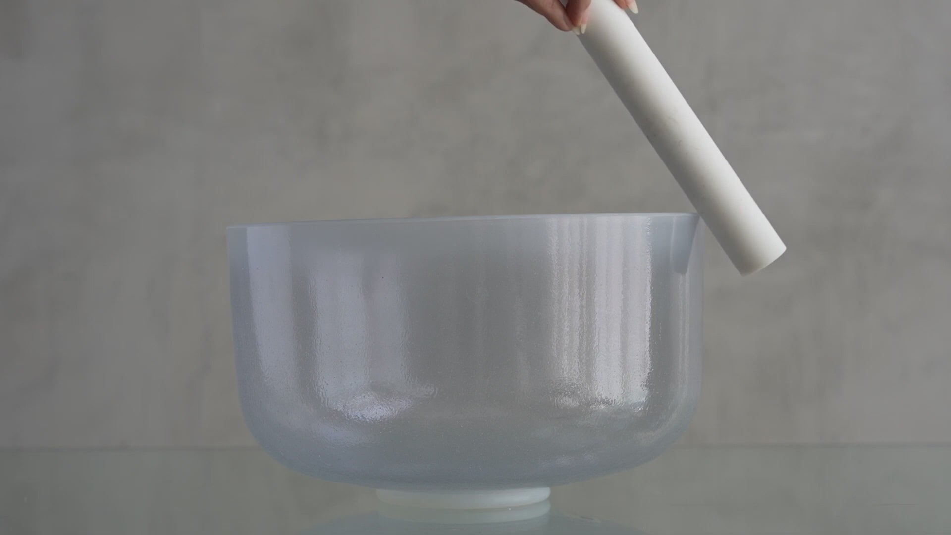 Crystal Tones Alchemy Bowl 12" F+15 Androgynous Indium, Frosted Rim Inside - 147310 sound demo