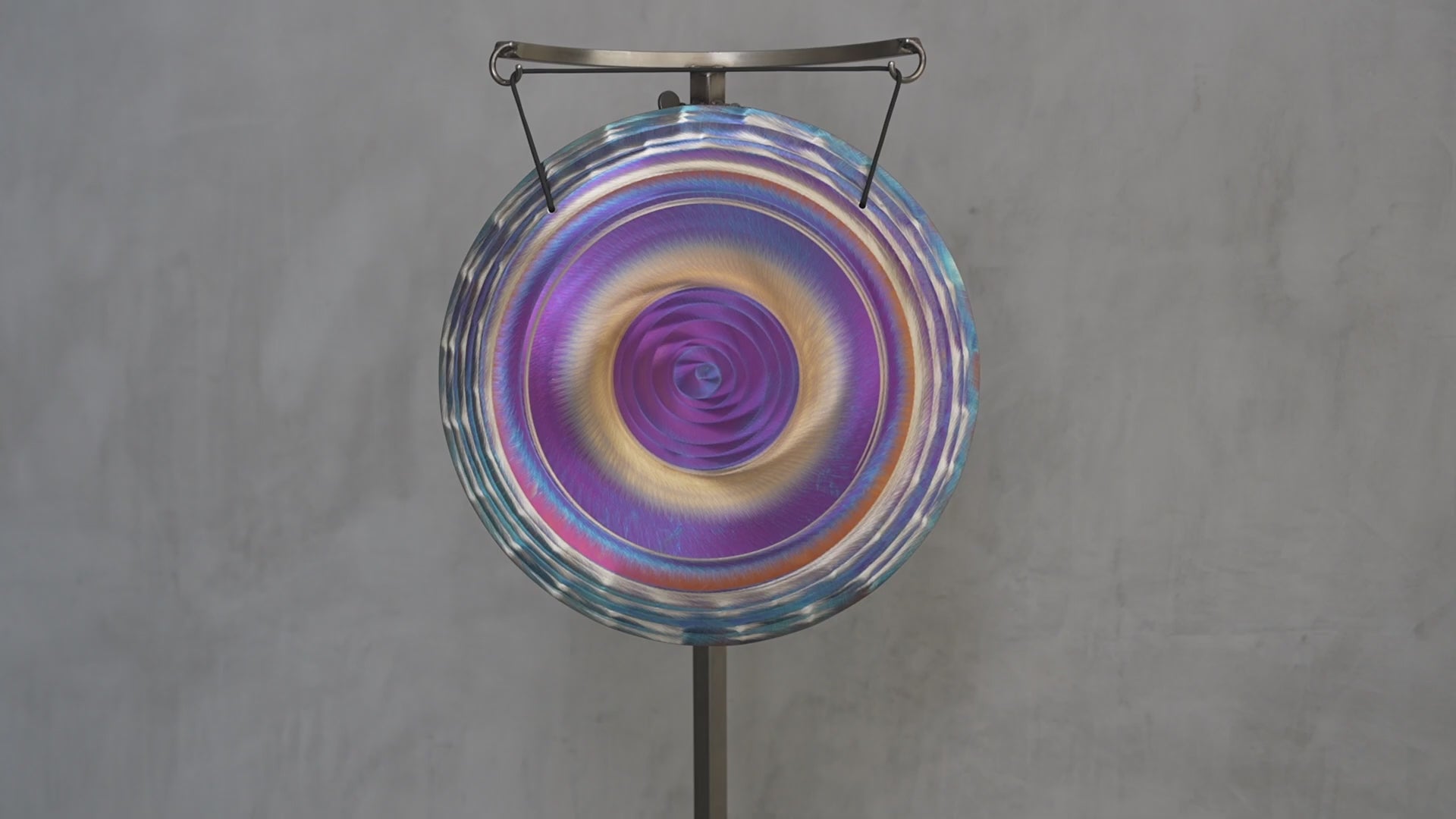 Grotta Sonora 15″ Handheld Gong F-5 174Hz | 150009 sound demo