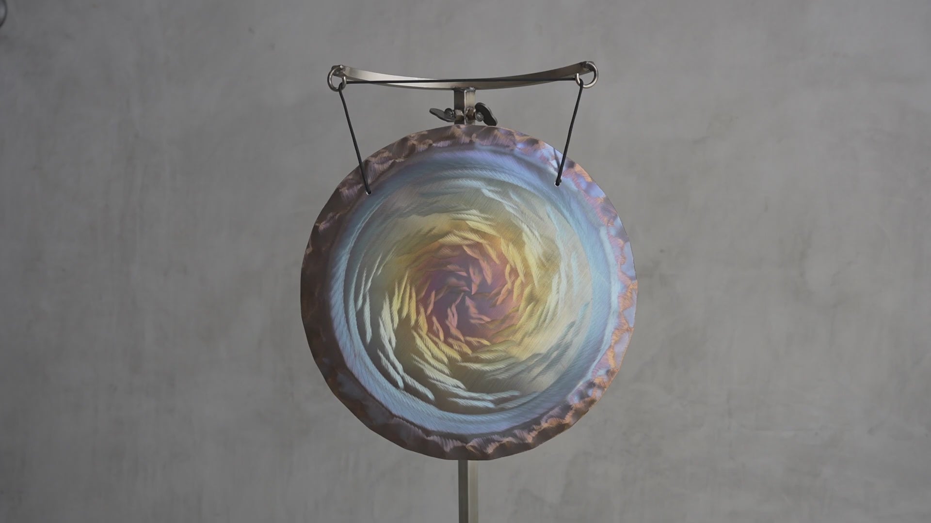 Grotta Sonora 15″ Handheld Gong D+5 (3) 147Hz | 150019 sound demo